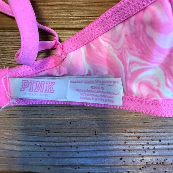 Victoria's Secret Wear Everywhere push-up Hot Pink and White Bra w/Underwire - Picture 3 of 4